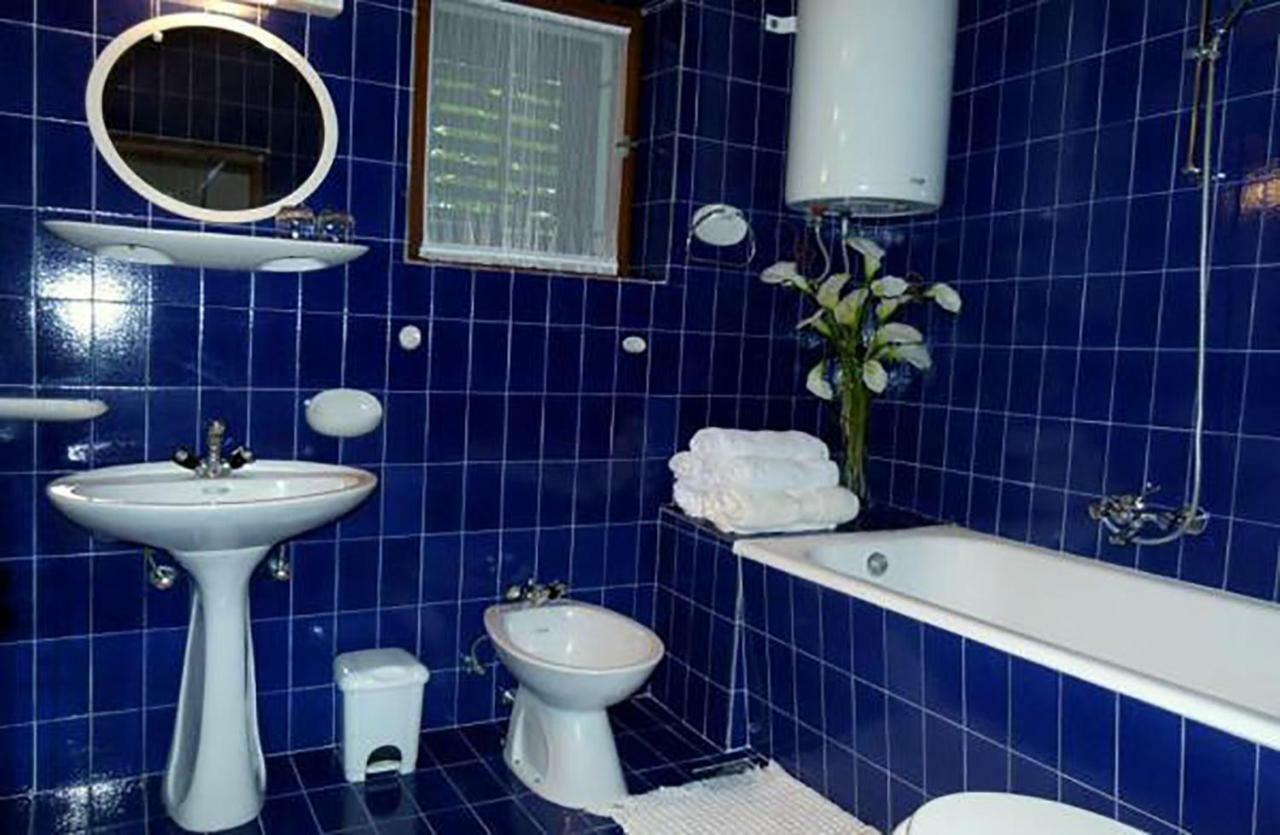 Apartman Mladenka Supetar Exterior photo